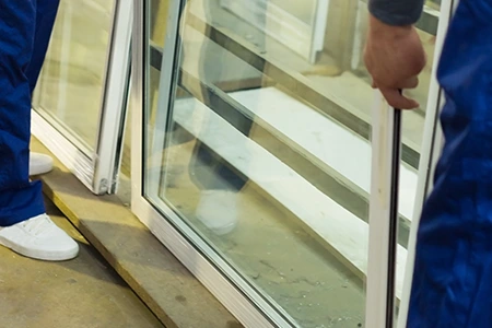 Commercial Glass Repair Technician in Jacksonville, FL